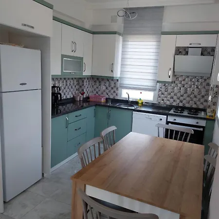 Okaliptus 48 别墅 Zikirciler